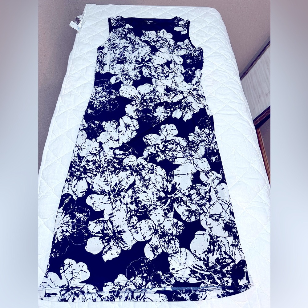 Women’s dress